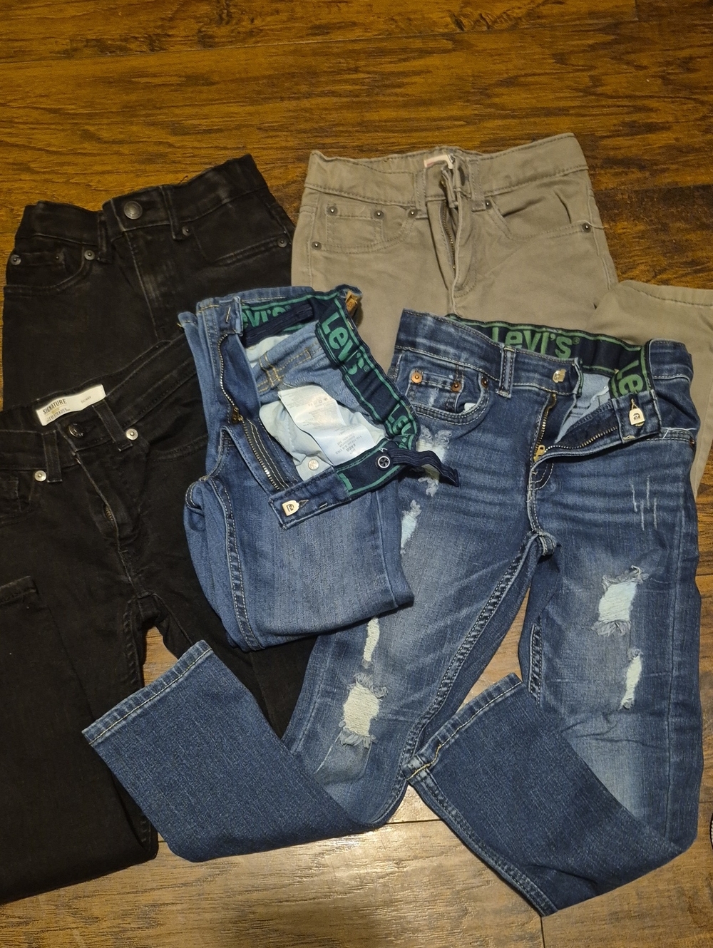 Levi's Boys Jeans Bundle - Black, Gray, Blue - Picture 3 of 4